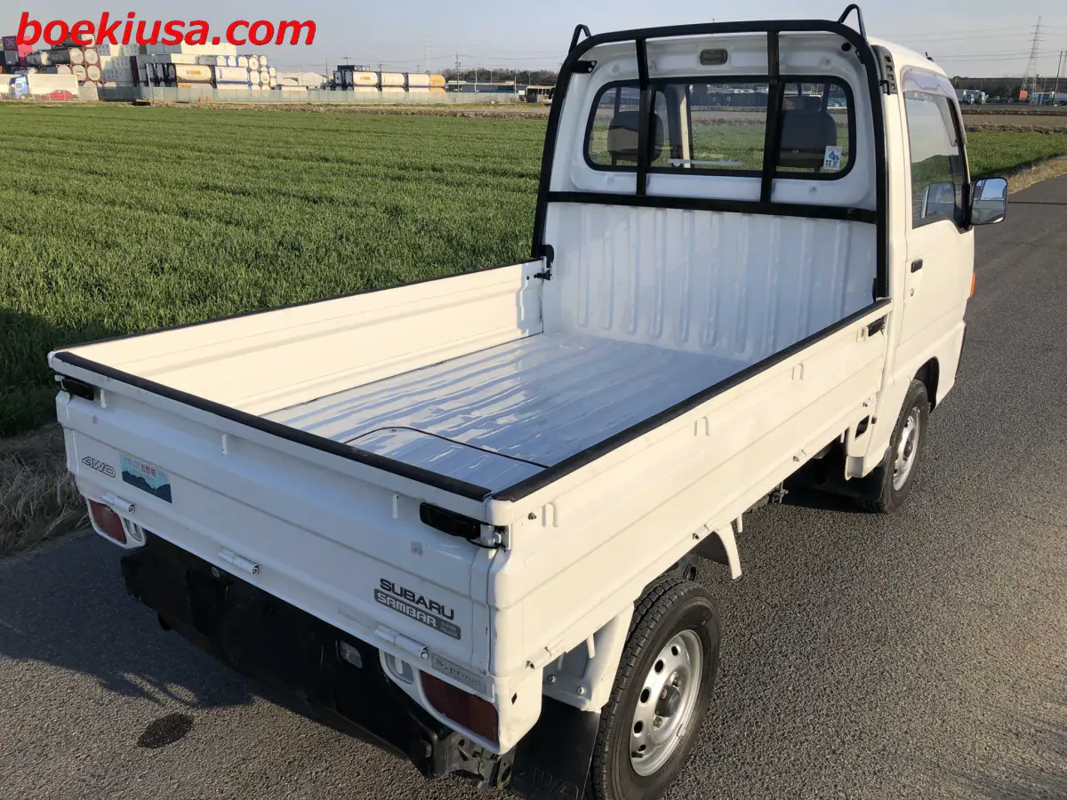 1990 Subaru Sambar 4x4, a white Kei Truck, for sale at Boeki USA in Paterson, NJ (photo 4 of 20)
