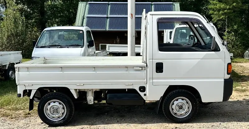 1991 Honda Acty 4WD, a white Kei Truck, for sale at Mayberry Mini Trucks in Mount Airy, NC (photo 4 of 13)