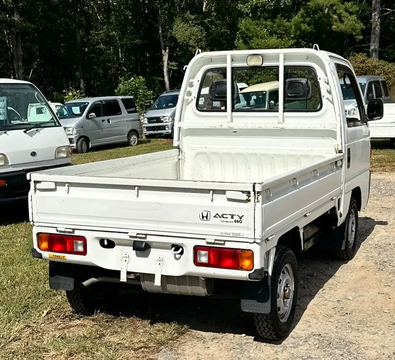 1991 Honda Acty 4WD, a white Kei Truck, for sale at Mayberry Mini Trucks in Mount Airy, NC (photo 5 of 13)
