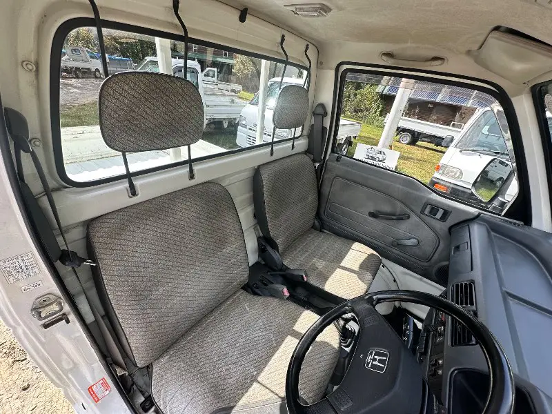 1991 Honda Acty 4WD, a white Kei Truck, for sale at Mayberry Mini Trucks in Mount Airy, NC (photo 6 of 13)