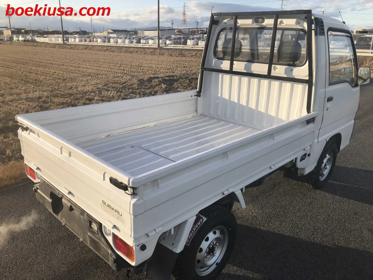 1991 Subaru Sambar 4x4, a white Kei Truck, for sale at Boeki USA in Paterson, NJ (photo 4 of 20)