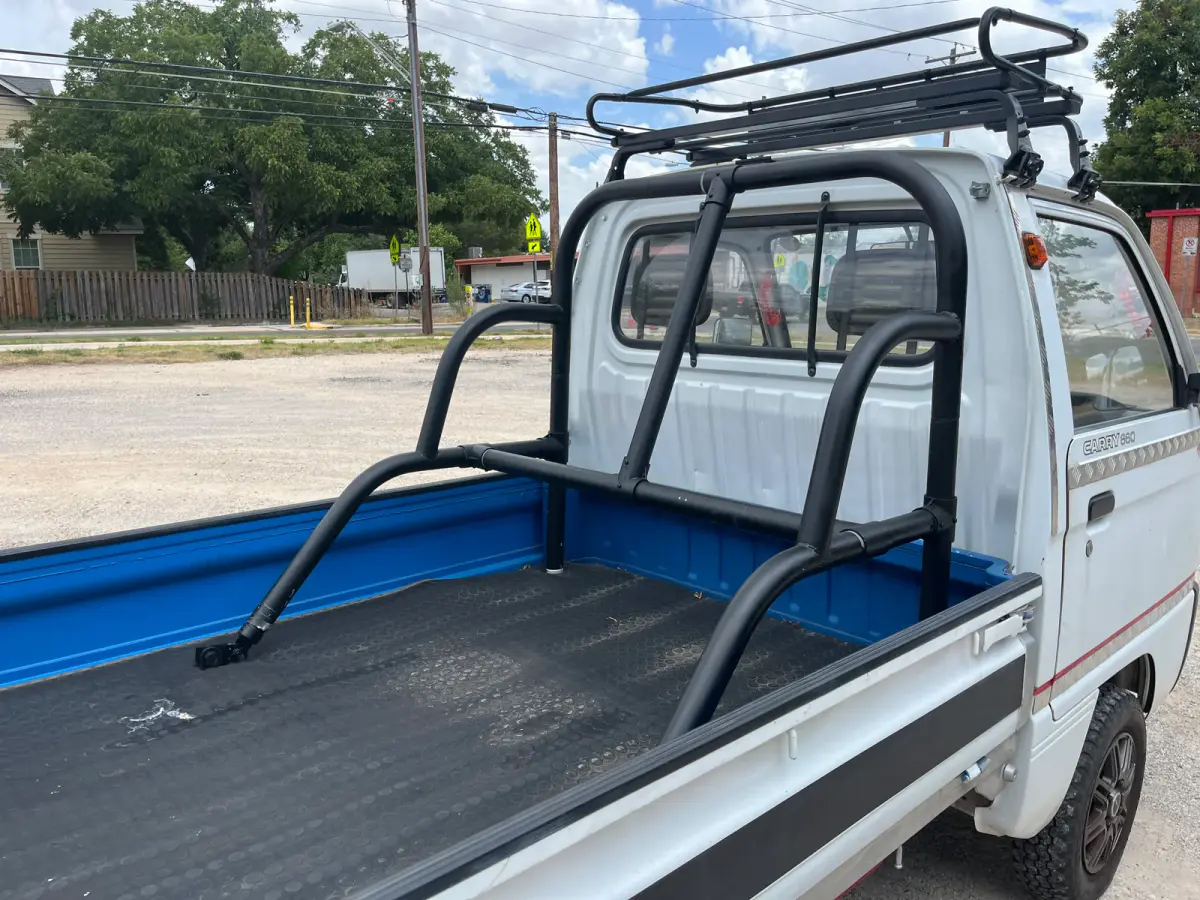 1991 Suzuki Carry, 4WD, a Kei Truck, for sale at Sunshine Imports in Austin, TX (photo 10 of 13)