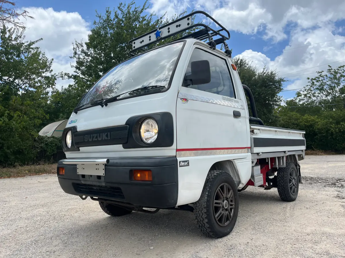 1991 Suzuki Carry, 4WD, a Kei Truck, for sale at Sunshine Imports in Austin, TX (photo 2 of 13)