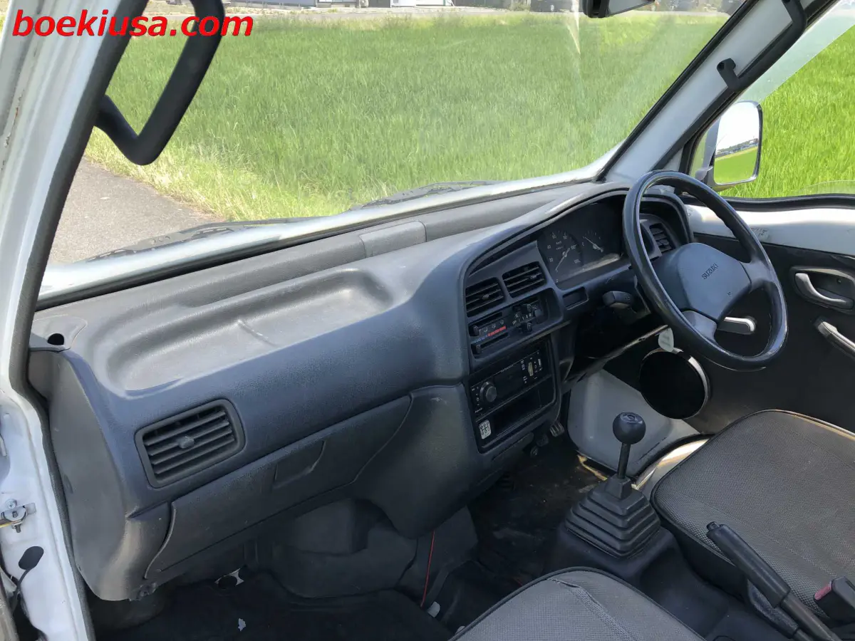 1991 Suzuki Carry Dump 4x4, a white Kei Truck, for sale at Boeki USA in Paterson, NJ (photo 10 of 20)