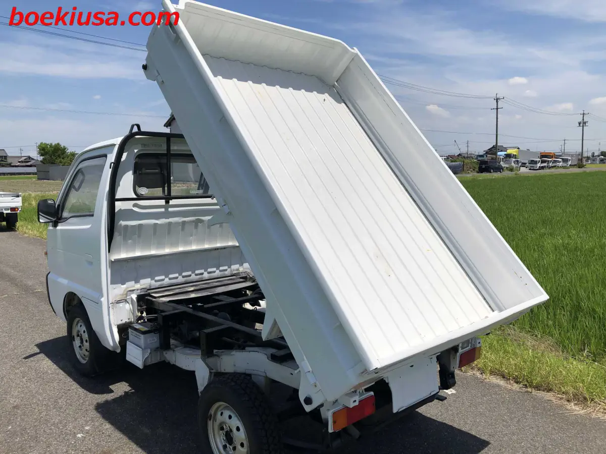 1991 Suzuki Carry Dump 4x4, a white Kei Truck, for sale at Boeki USA in Paterson, NJ (photo 3 of 20)