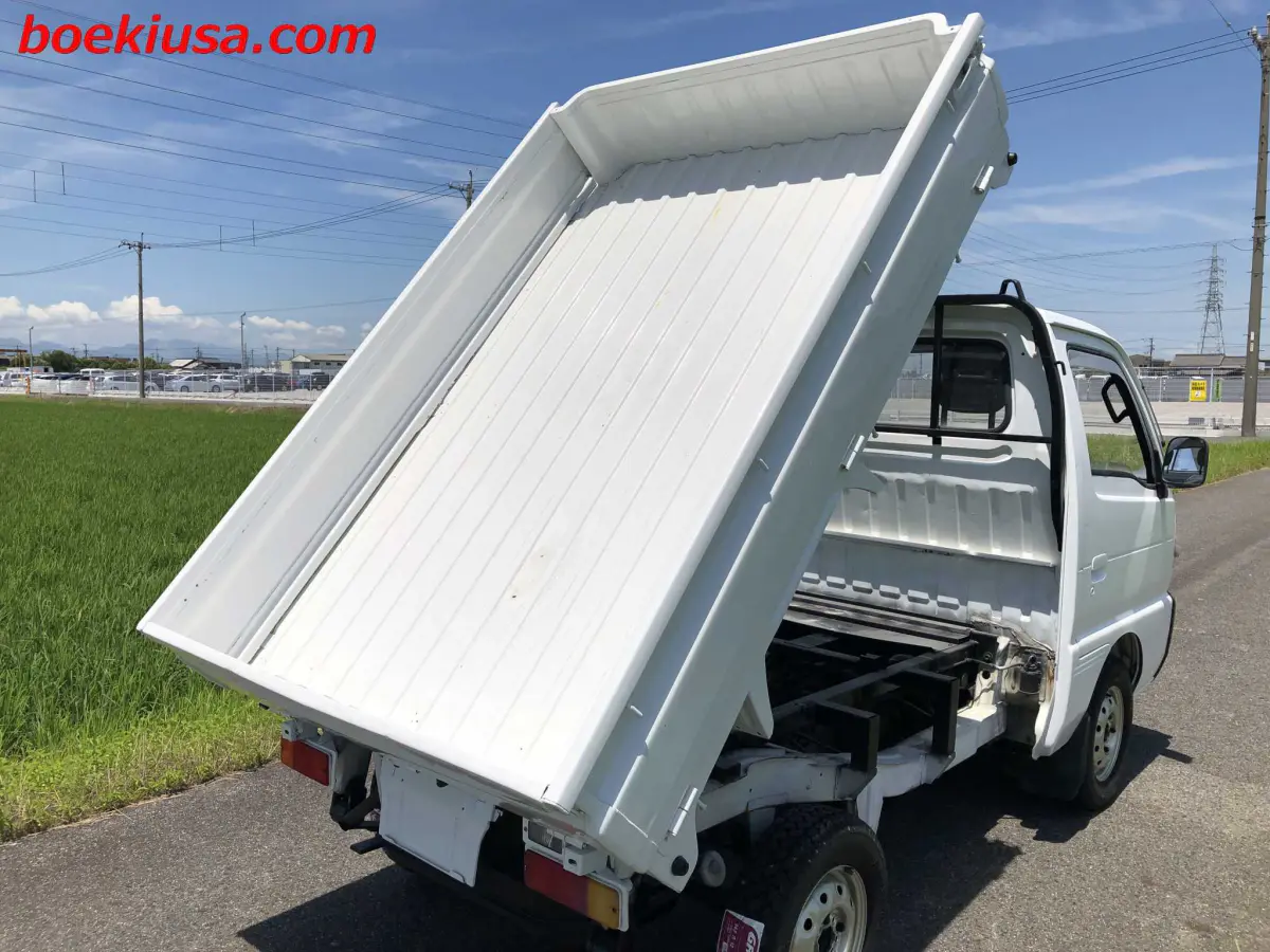 1991 Suzuki Carry Dump 4x4, a white Kei Truck, for sale at Boeki USA in Paterson, NJ (photo 4 of 20)