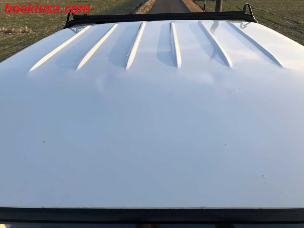 1992 Daihatsu Hijet Jumbo 4x4, a white Kei Truck, for sale at Boeki USA in Paterson, NJ (photo 19 of 20)