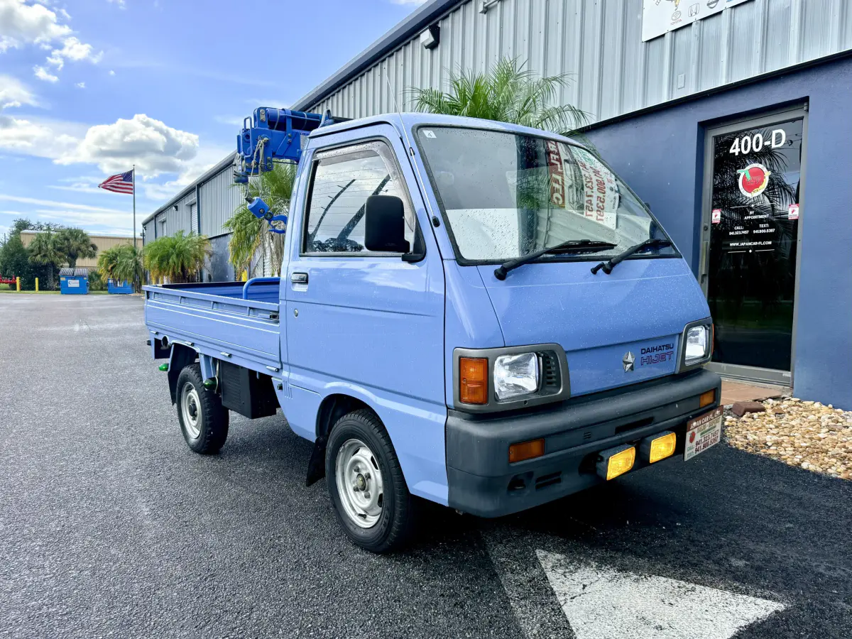 1992 Daihatsu HiJet Kei Truck with Crane, for sale at Japan Car FL in Oldsmar, FL (photo 15 of 19)