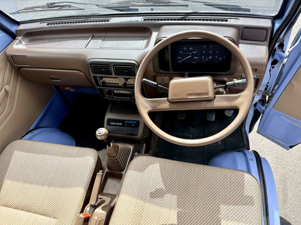 1992 Daihatsu HiJet Kei Truck with Crane, for sale at Japan Car FL in Oldsmar, FL (photo 17 of 19)
