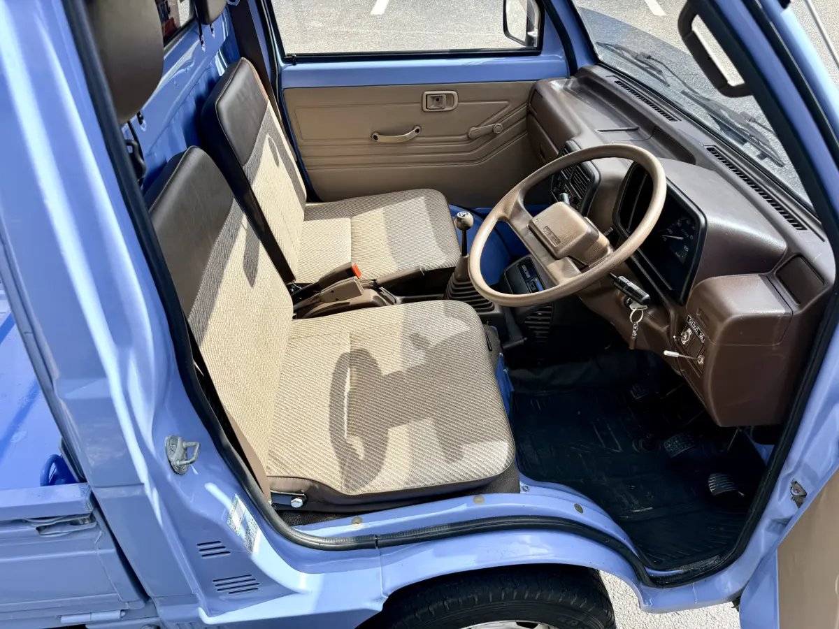 1992 Daihatsu HiJet Kei Truck with Crane, for sale at Japan Car FL in Oldsmar, FL (photo 18 of 19)