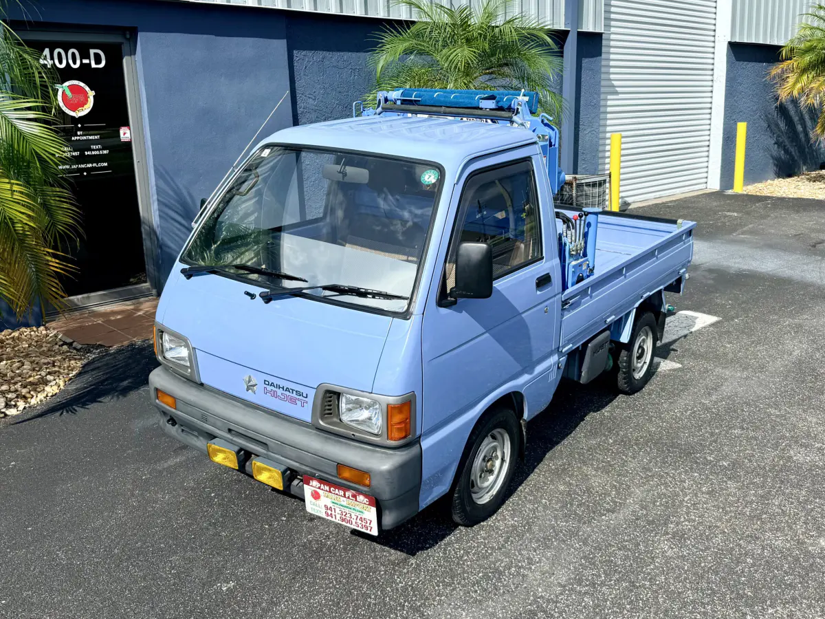 1992 Daihatsu HiJet Kei Truck with Crane, for sale at Japan Car FL in Oldsmar, FL (photo 2 of 19)