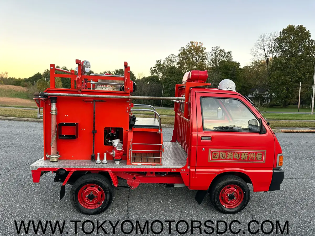 1993 Daihatsu Hijet Fire Truck 4WD, a Kei Truck, for sale at Tokyo Motors DC in Boyds, MD (photo 3 of 20)