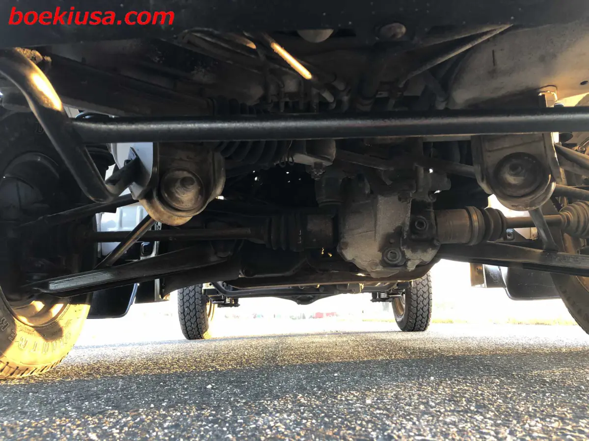 1993 Suzuki Carry Dump 4x4, a white Kei Truck, for sale at Boeki USA in Paterson, NJ (photo 18 of 20)