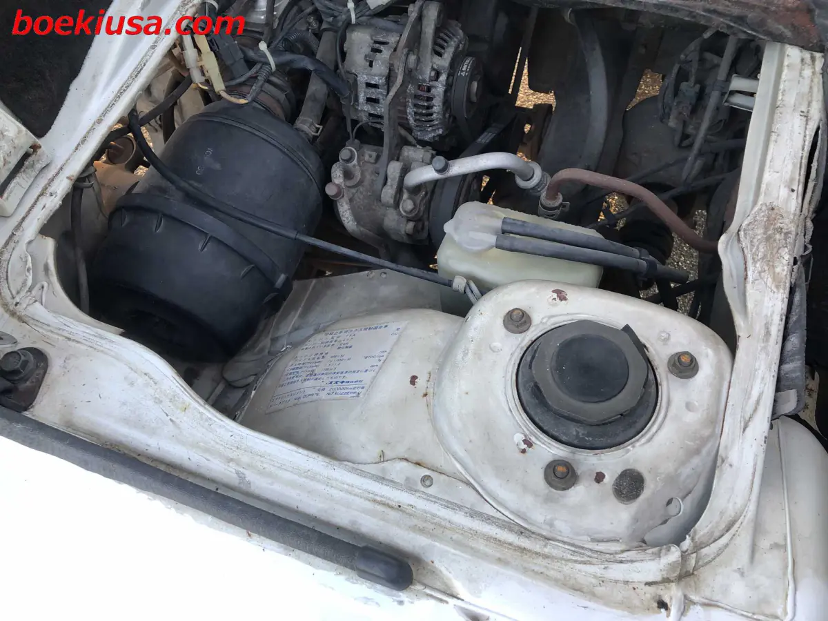 1993 Suzuki Carry Dump 4x4, a white Kei Truck, for sale at Boeki USA in Paterson, NJ (photo 20 of 20)
