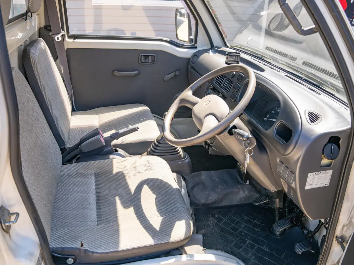 1994 Daihatsu Hijet 24k Miles, a white Kei Truck, for sale at Japan Direct Motors in Irmo, SC (photo 11 of 13)