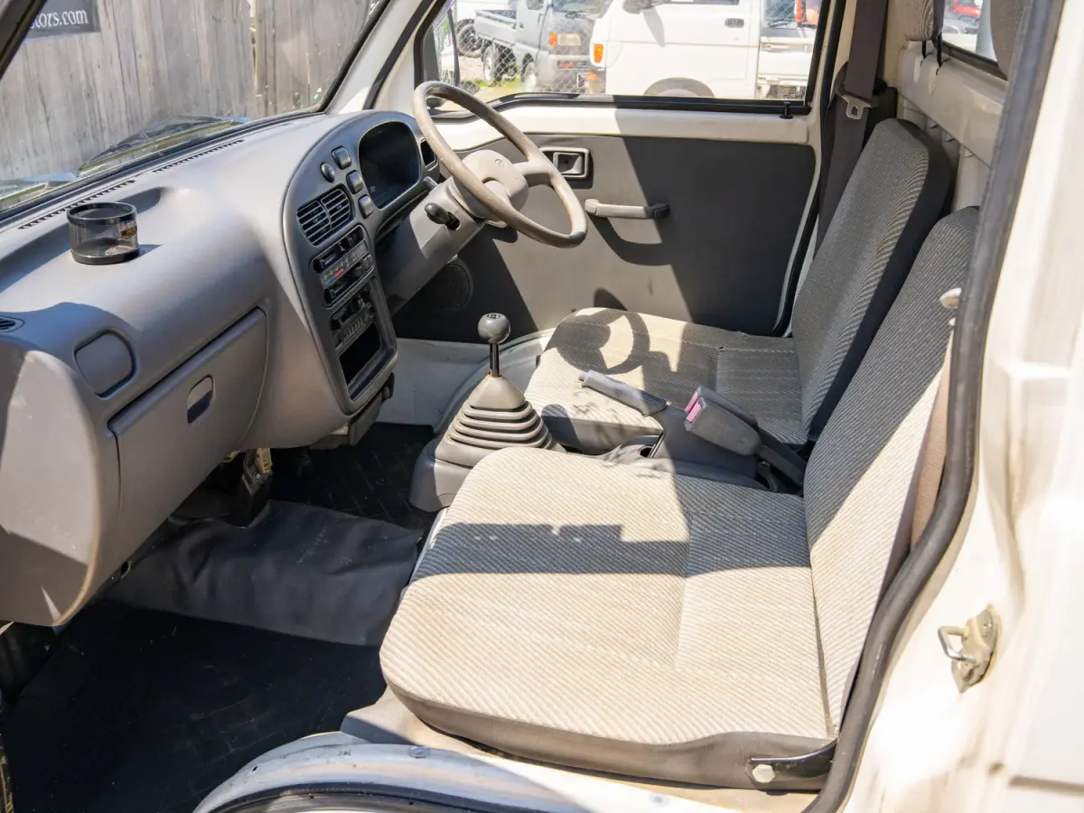 1994 Daihatsu Hijet 24k Miles, a white Kei Truck, for sale at Japan Direct Motors in Irmo, SC (photo 12 of 13)