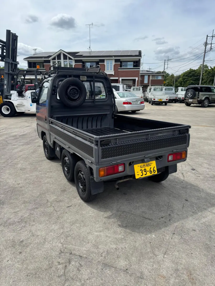 1994 Honda Acty 4x4, a gray Kei Truck, for sale at Skyline Kei Trucks in Houston, TX (photo 6 of 11)
