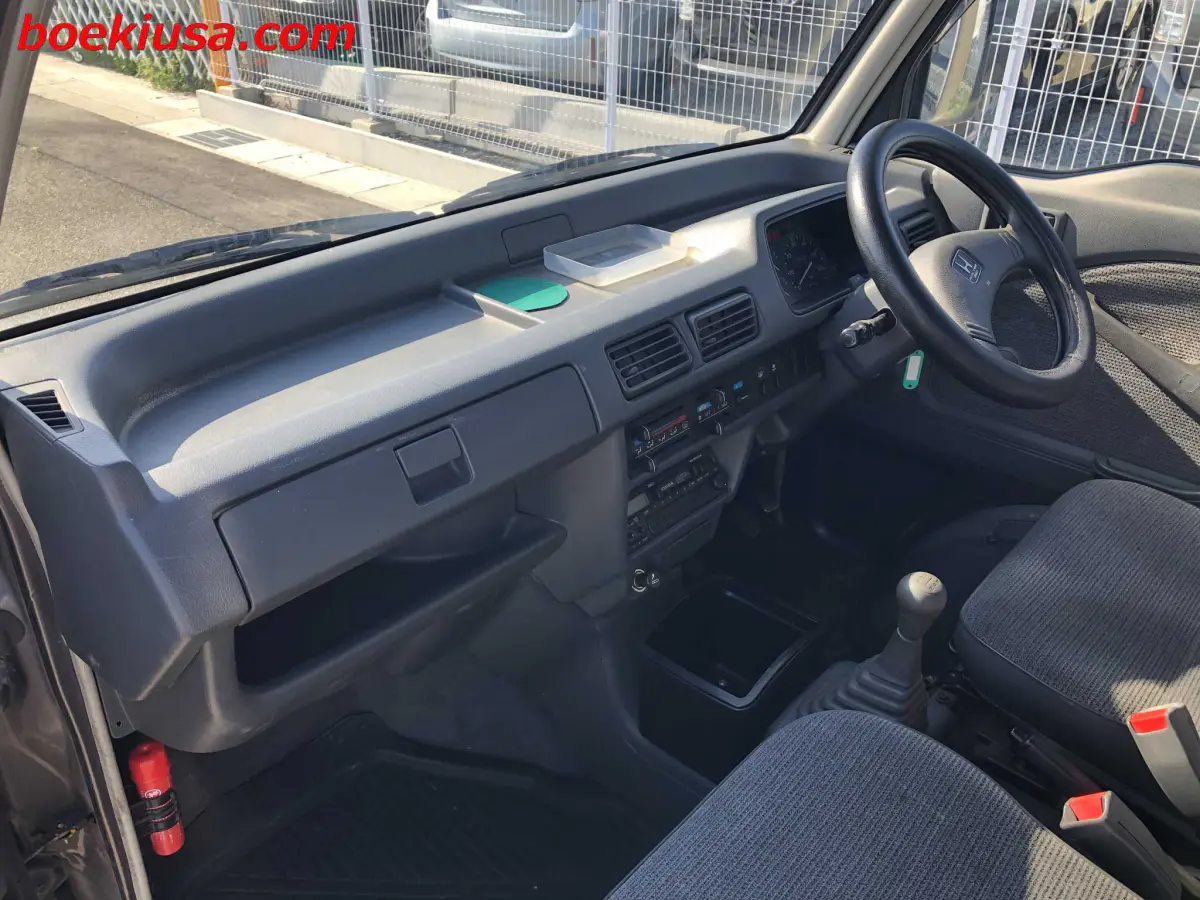 1994 Honda Street Van 4x4, a gun metallic Kei Van, for sale at Boeki USA in Paterson, NJ (photo 10 of 20)