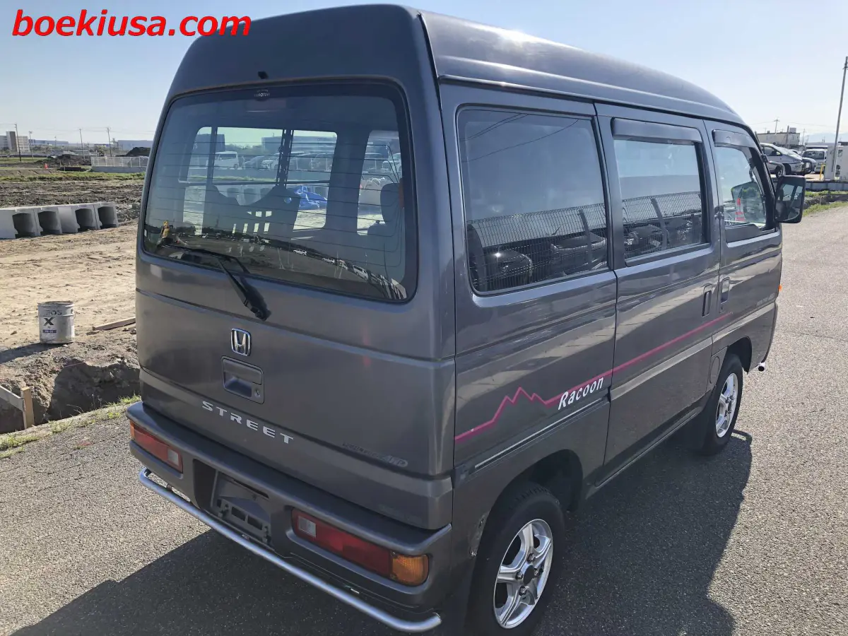 1994 Honda Street Van 4x4, a gun metallic Kei Van, for sale at Boeki USA in Paterson, NJ (photo 4 of 20)
