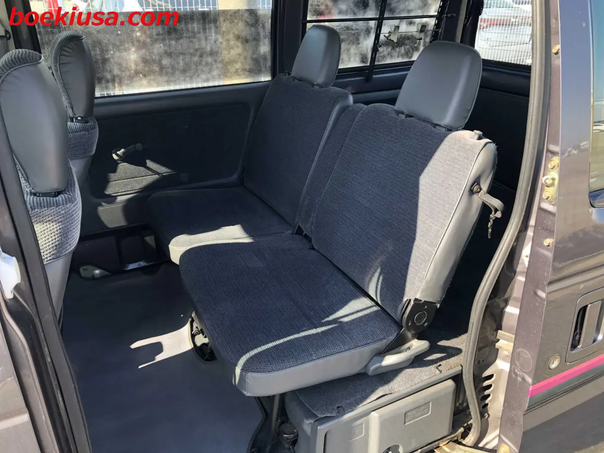 1994 Honda Street Van 4x4, a gun metallic Kei Van, for sale at Boeki USA in Paterson, NJ (photo 8 of 20)