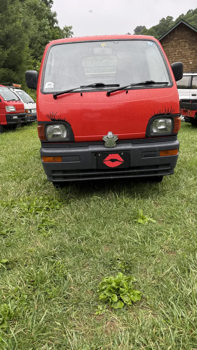 1994 Mitsubishi Minicab Kei Truck, for sale at Mars Mini Trucks in Mars Hill, NC (photo 2 of 10)