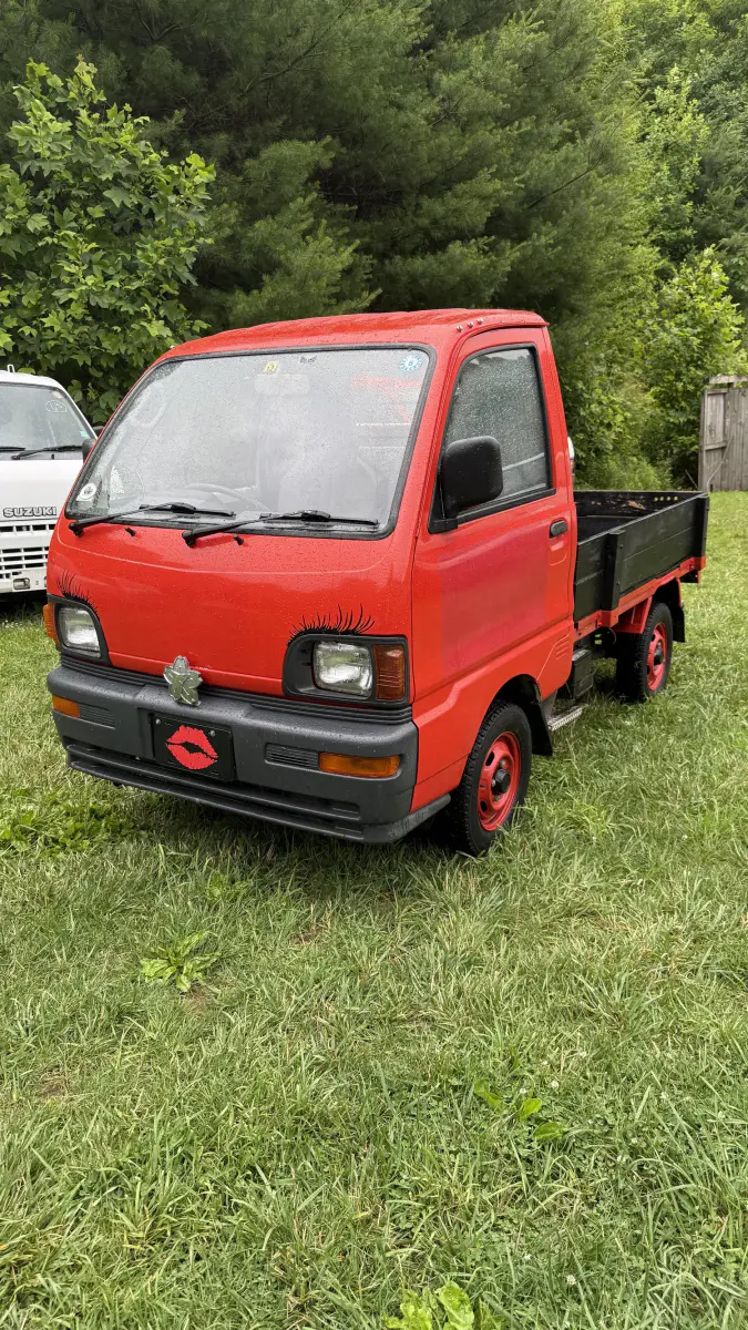 1994 Mitsubishi Minicab Kei Truck, for sale at Mars Mini Trucks in Mars Hill, NC (photo 3 of 10)