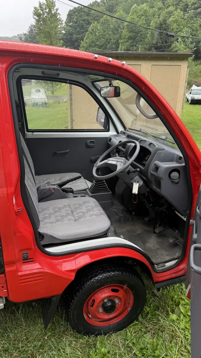 1994 Mitsubishi Minicab Kei Truck, for sale at Mars Mini Trucks in Mars Hill, NC (photo 7 of 10)