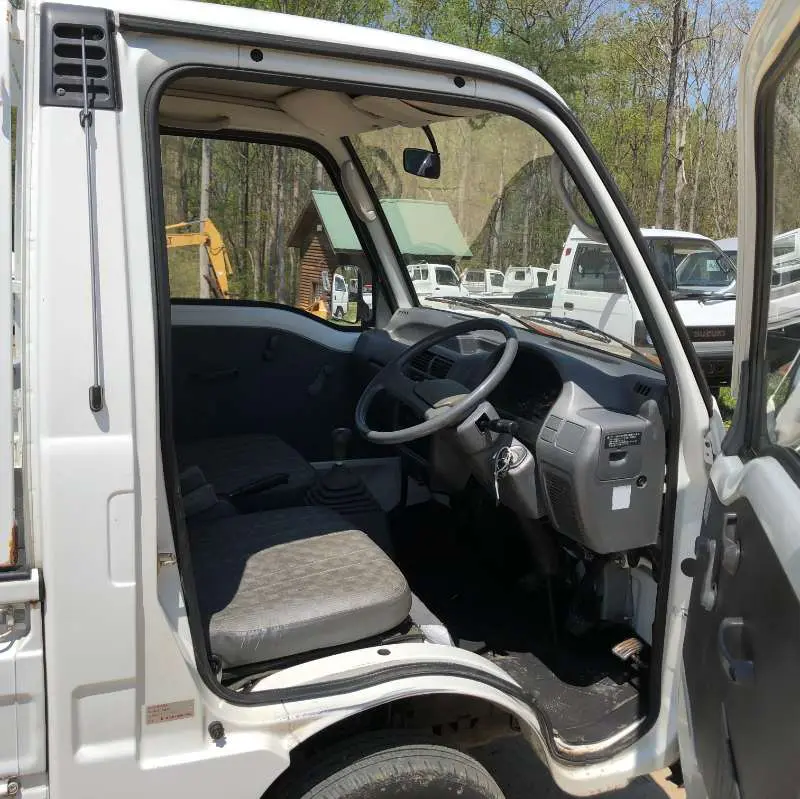 1994 Subaru Sambar 4WD, a white Kei Truck, for sale at Mayberry Mini Trucks in Mount Airy, NC (photo 13 of 20)