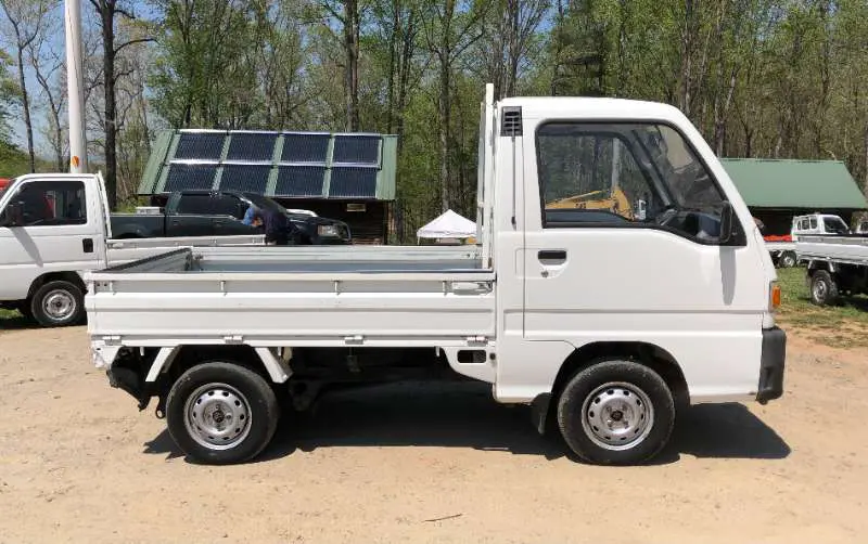 1994 Subaru Sambar 4WD, a white Kei Truck, for sale at Mayberry Mini Trucks in Mount Airy, NC (photo 5 of 20)