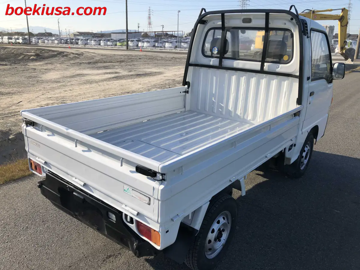 1994 Subaru Sambar 4x4, a white Kei Truck, for sale at Boeki USA in Paterson, NJ (photo 4 of 20)