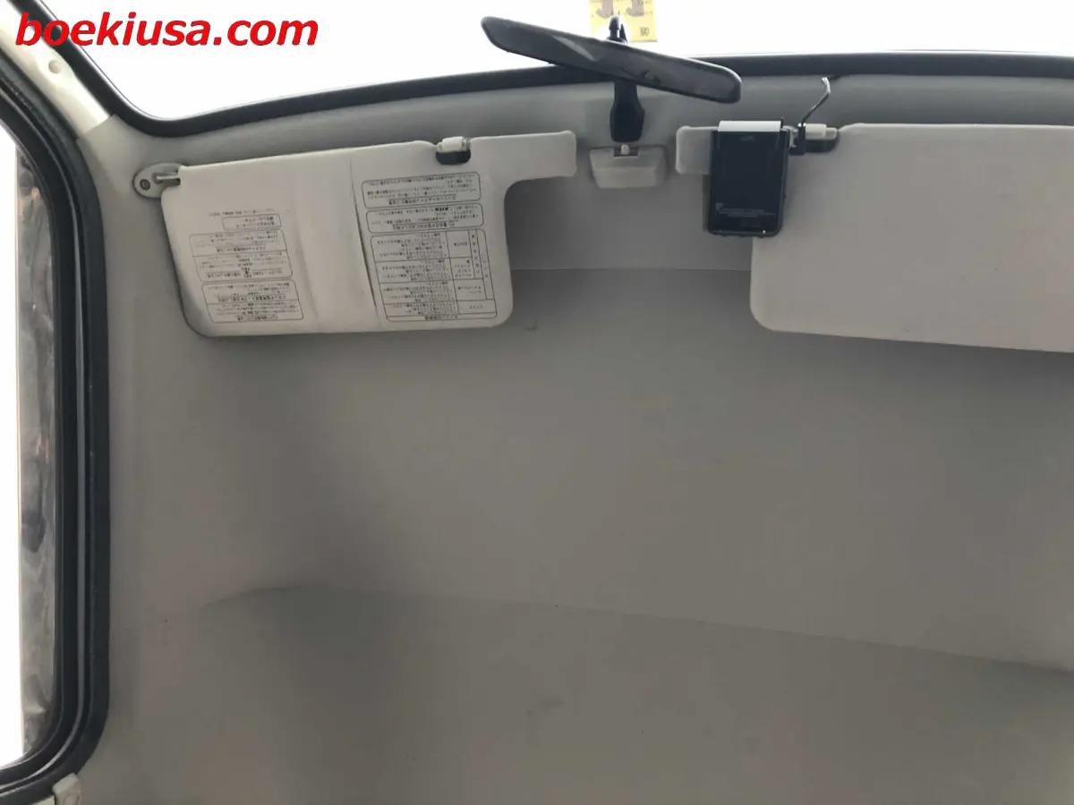 1994 Subaru Sambar Van 4x4, a silver Kei Van, for sale at Boeki USA in Paterson, NJ (photo 12 of 20)