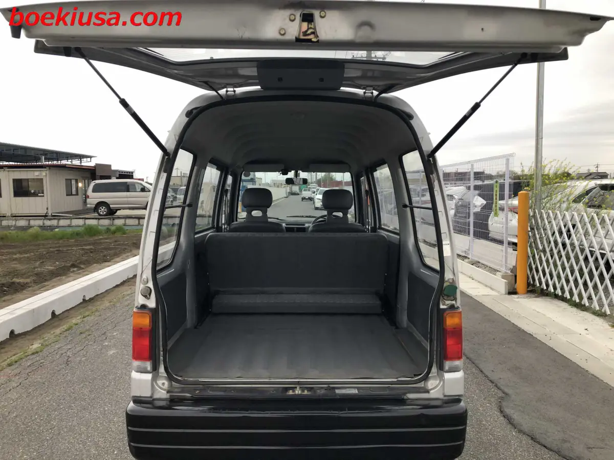 1994 Subaru Sambar Van 4x4, a silver Kei Van, for sale at Boeki USA in Paterson, NJ (photo 5 of 20)