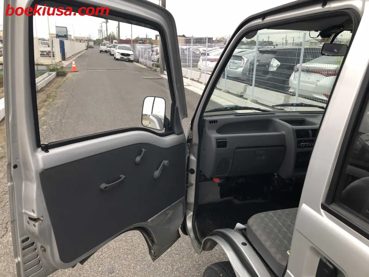 1994 Subaru Sambar Van 4x4, a silver Kei Van, for sale at Boeki USA in Paterson, NJ (photo 9 of 20)