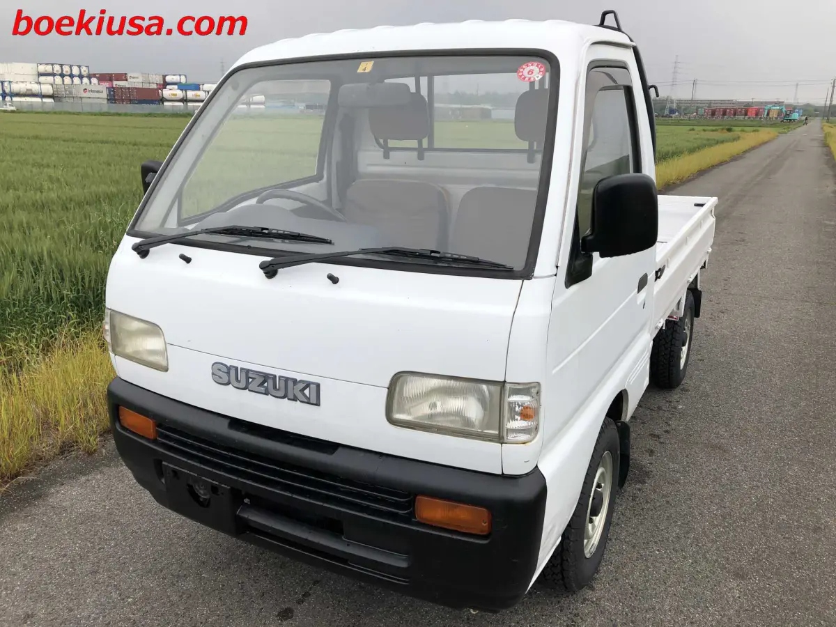 1994 Suzuki Carry 4x4, a white Kei Truck, for sale at Boeki USA in Paterson, NJ (photo 2 of 20)