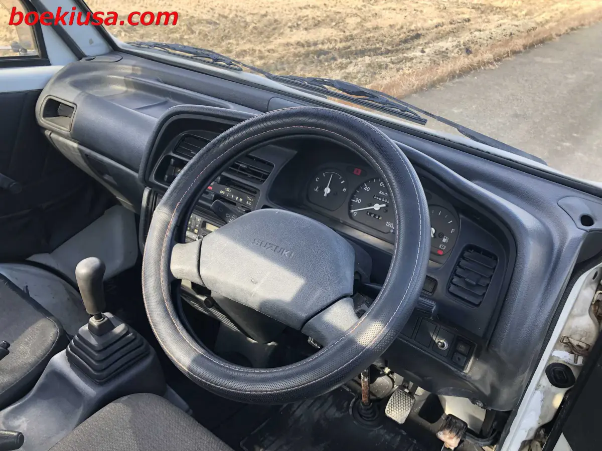 1994 Suzuki Carry 4x4, a white Kei Truck, for sale at Boeki USA in Paterson, NJ (photo 13 of 20)