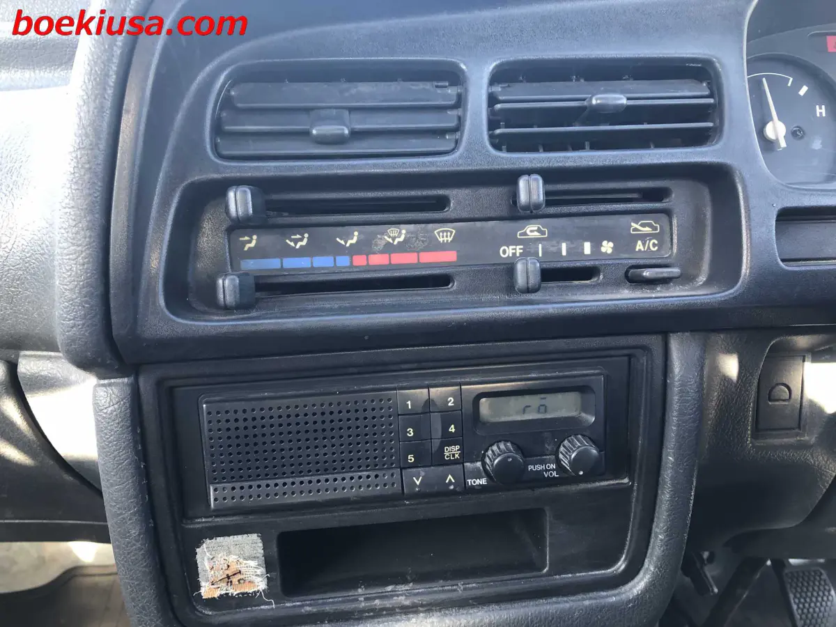 1994 Suzuki Carry 4x4, a white Kei Truck, for sale at Boeki USA in Paterson, NJ (photo 17 of 20)