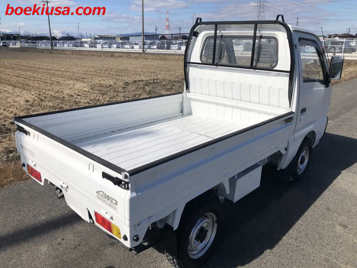 1994 Suzuki Carry 4x4, a white Kei Truck, for sale at Boeki USA in Paterson, NJ (photo 4 of 20)