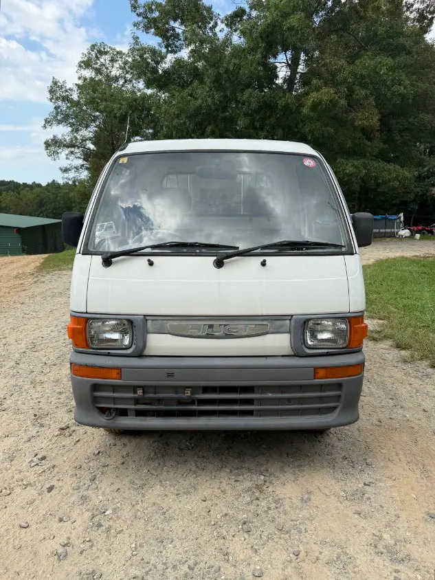 1995 Daihatsu Hijet 4WD, a white Kei Truck, for sale at Mayberry Mini Trucks in Mount Airy, NC (photo 2 of 18)