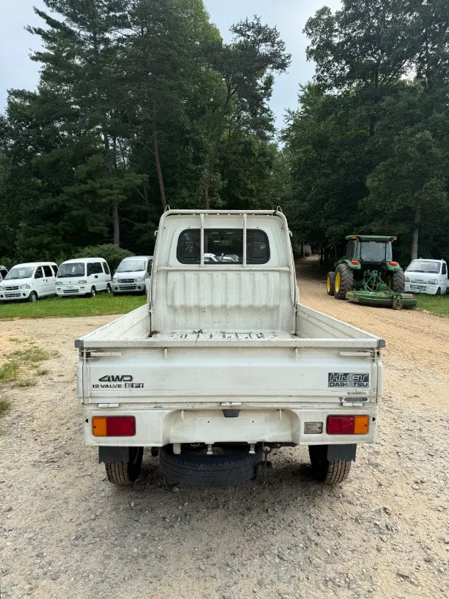1995 Daihatsu Hijet 4WD, a white Kei Truck, for sale at Mayberry Mini Trucks in Mount Airy, NC (photo 6 of 18)