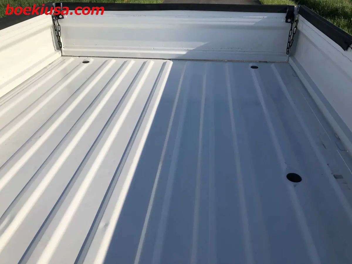 1995 Daihatsu Hijet 4x4, a white Kei Truck, for sale at Boeki USA in Paterson, NJ (photo 7 of 20)