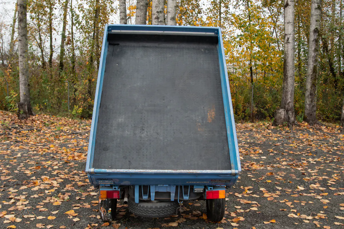 1995 Daihatsu Hijet Climber Dump, a Kei Truck, for sale at The Import Guys in Ferndale, WA (photo 5 of 12)