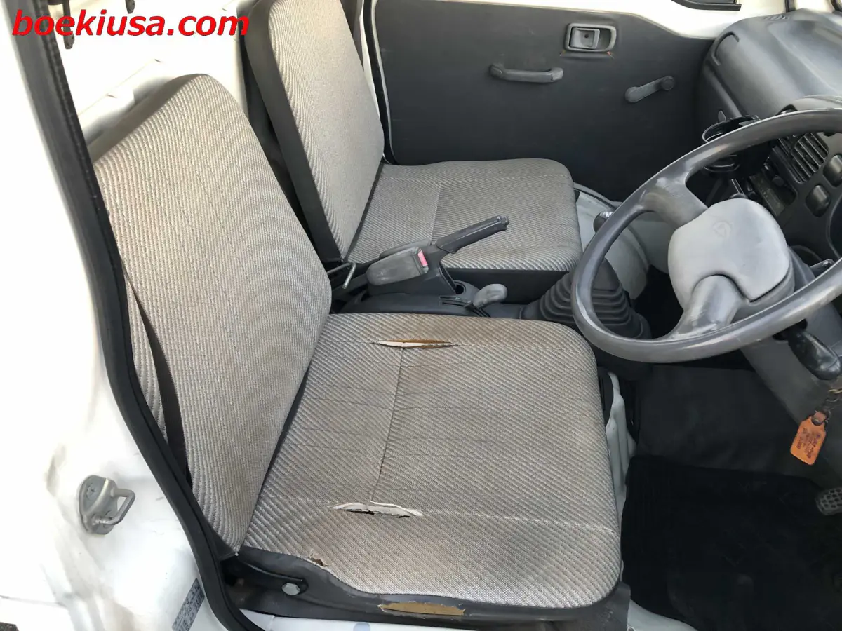 1995 Daihatsu Hijet Dump 4x4, a white Kei Truck, for sale at Boeki USA in Paterson, NJ (photo 14 of 20)