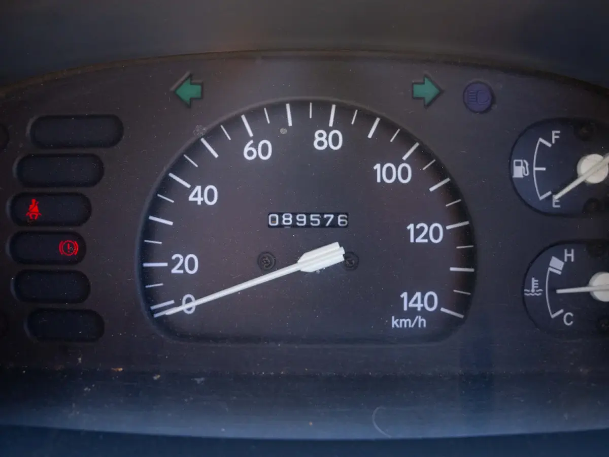1995 Daihatsu Hijet With Diff Lock, a white Kei Truck, for sale at Japan Direct Motors in Irmo, SC (photo 13 of 13)