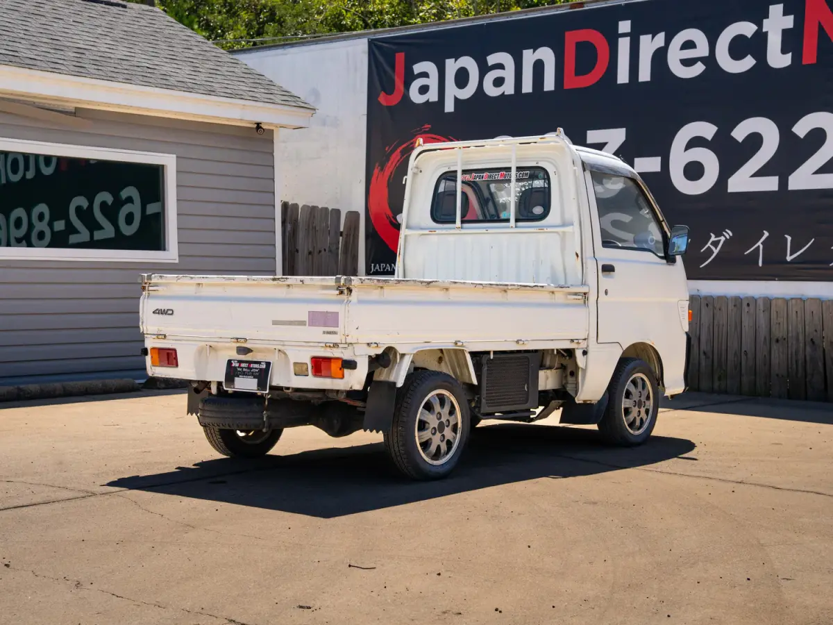 1995 Daihatsu Hijet With Diff Lock, a white Kei Truck, for sale at Japan Direct Motors in Irmo, SC (photo 7 of 13)