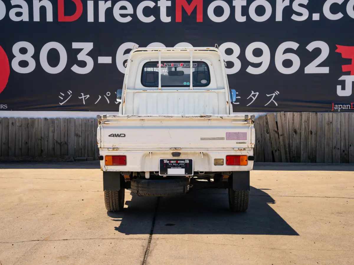 1995 Daihatsu Hijet With Diff Lock, a white Kei Truck, for sale at Japan Direct Motors in Irmo, SC (photo 8 of 13)