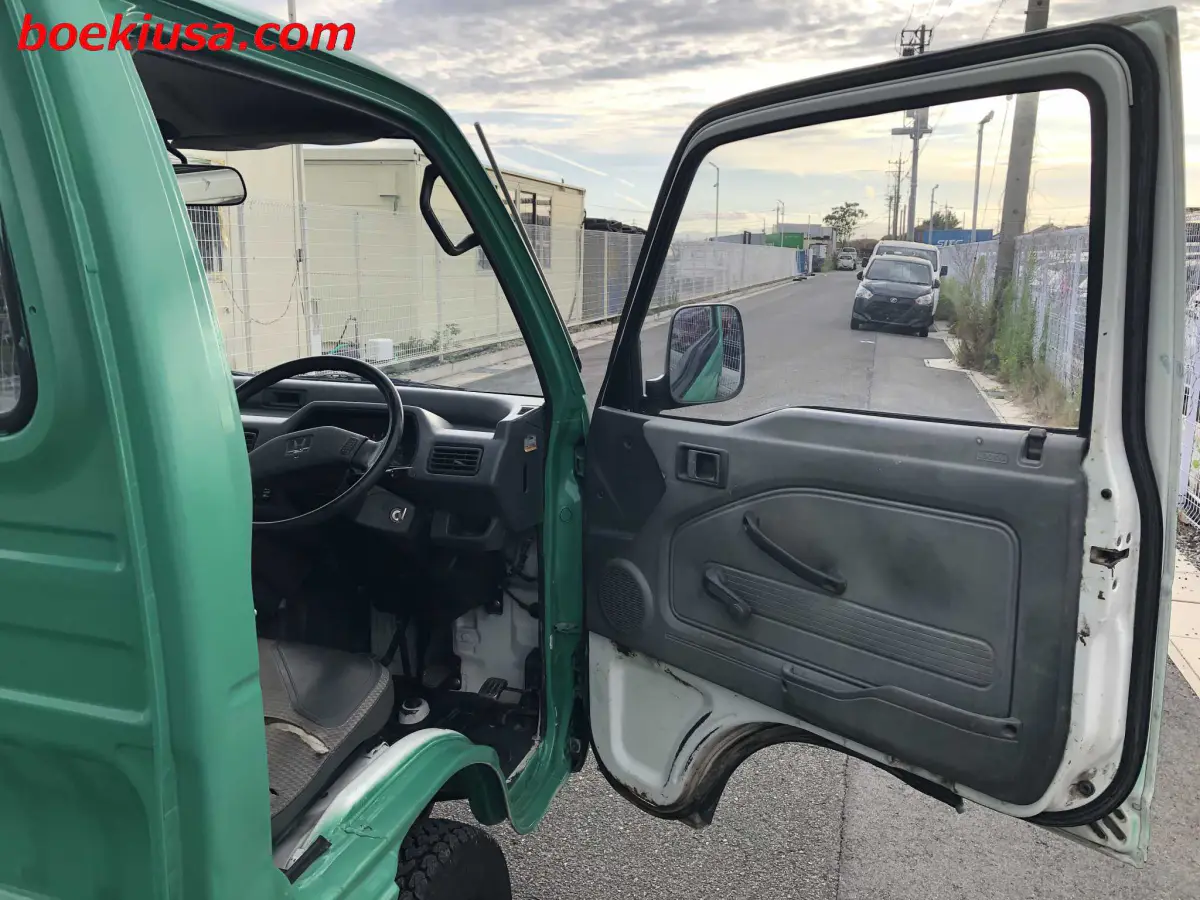 1995 Honda Acty Dump 4x4, a green Kei Truck, for sale at Boeki USA in Paterson, NJ (photo 12 of 20)