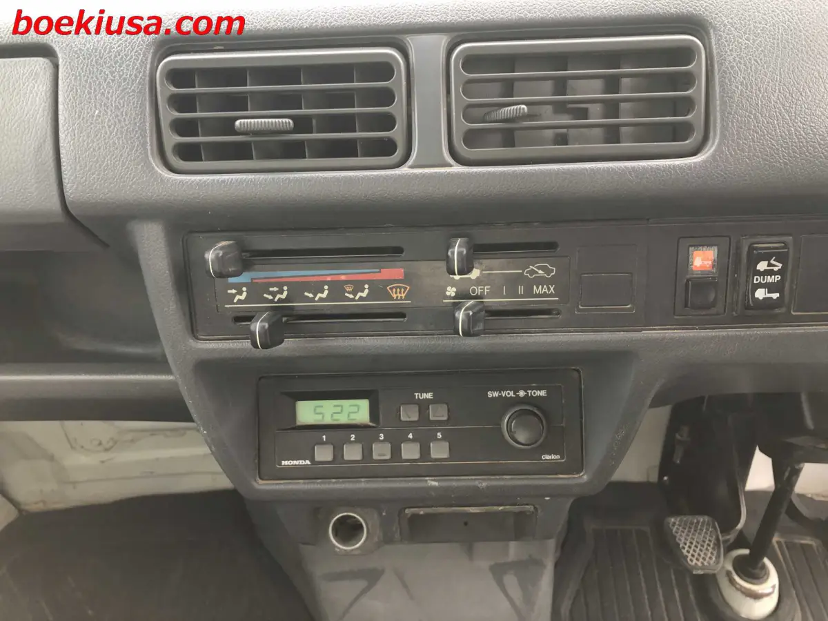 1995 Honda Acty Dump 4x4, a green Kei Truck, for sale at Boeki USA in Paterson, NJ (photo 17 of 20)