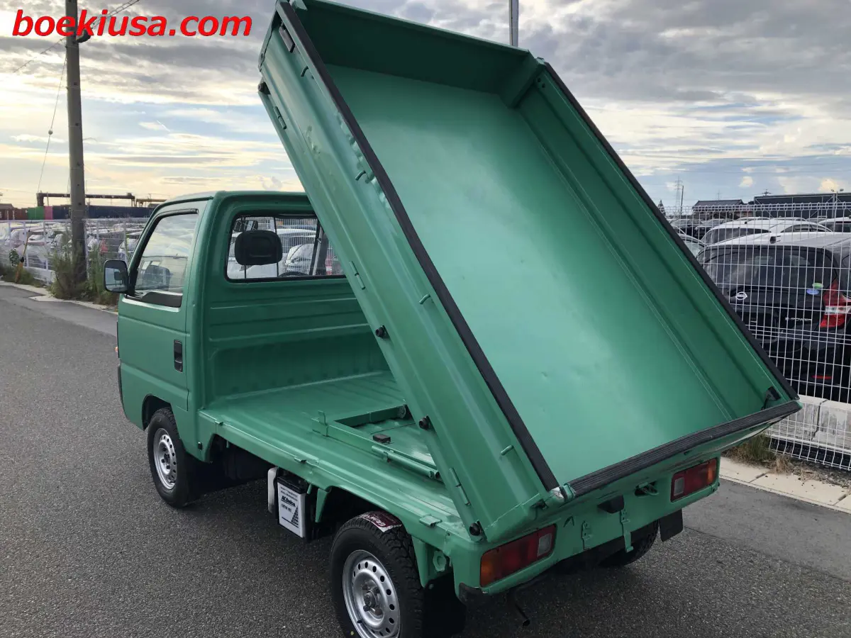 1995 Honda Acty Dump 4x4, a green Kei Truck, for sale at Boeki USA in Paterson, NJ (photo 3 of 20)