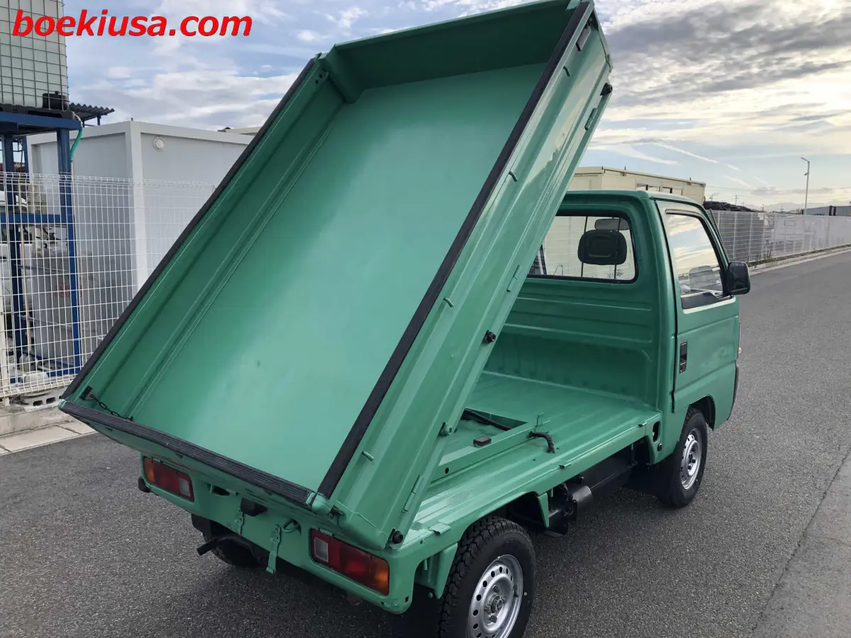 1995 Honda Acty Dump 4x4, a green Kei Truck, for sale at Boeki USA in Paterson, NJ (photo 4 of 20)