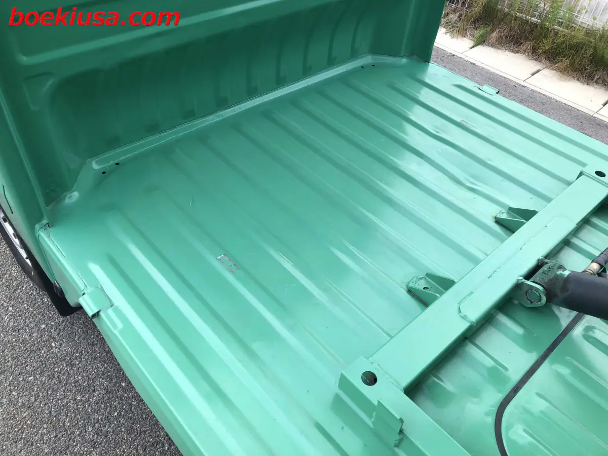 1995 Honda Acty Dump 4x4, a green Kei Truck, for sale at Boeki USA in Paterson, NJ (photo 6 of 20)